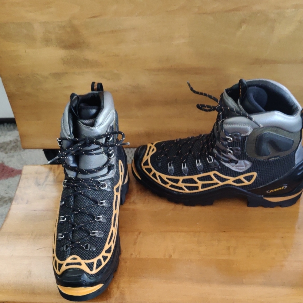 AKU Spider Kevlar GTX Black And Orange Size 10 Made In Italy